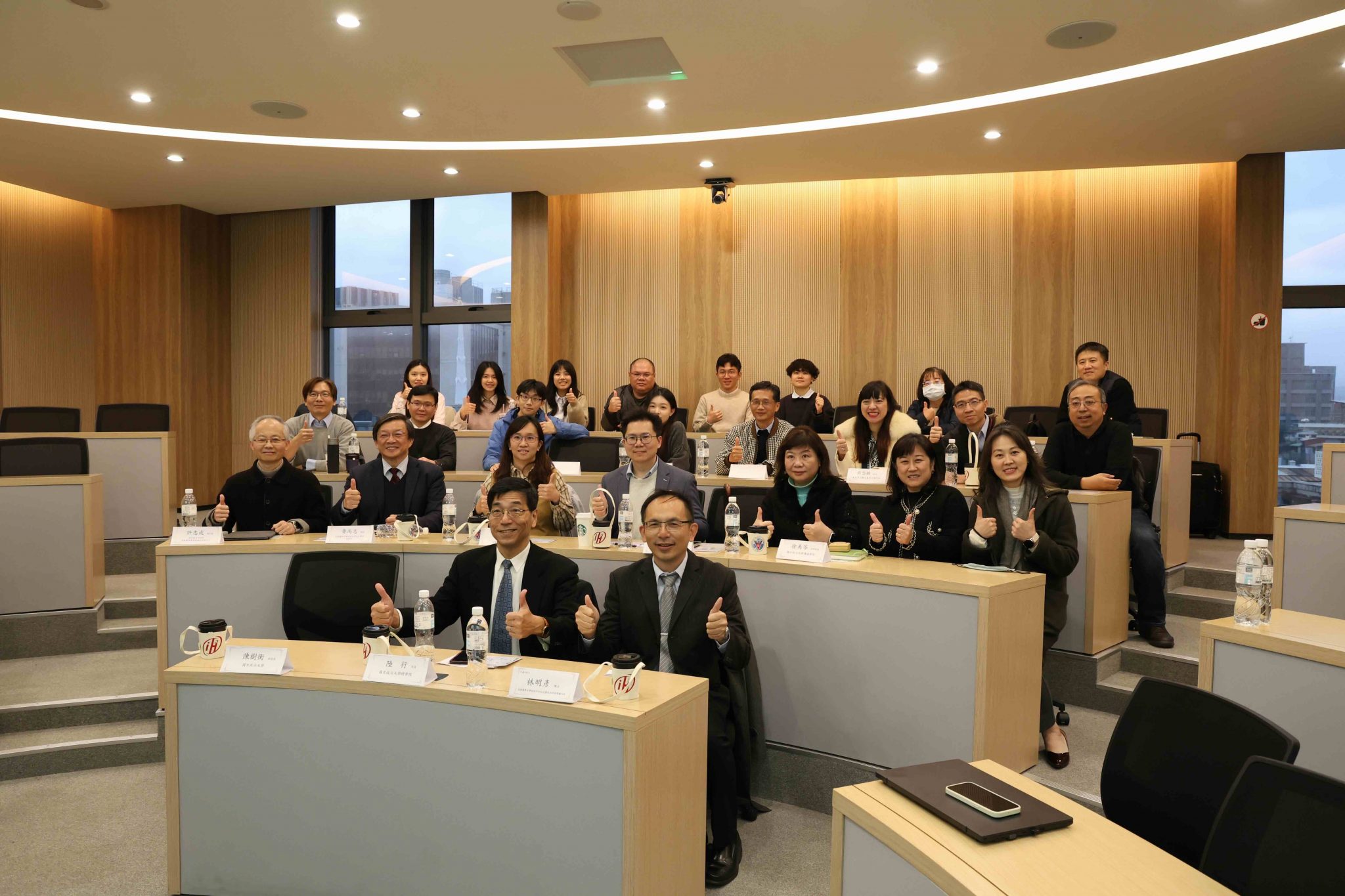 228.【國際影響】新康健團隊以預測模型、通識課及與日本跨國交流，推動深化精準健康